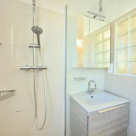 Le Balcon Sur Les Sablettes, A Pied Et Clim Apartamento